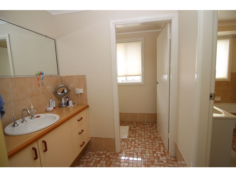 1 Pioneer Place, Orange NSW 2800
