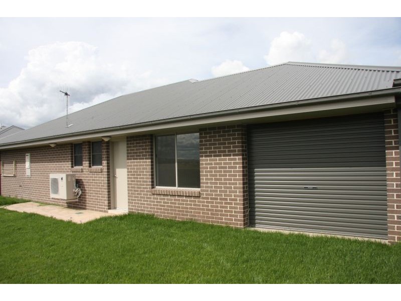 5/190 Gilmour Street, Bathurst NSW 2795