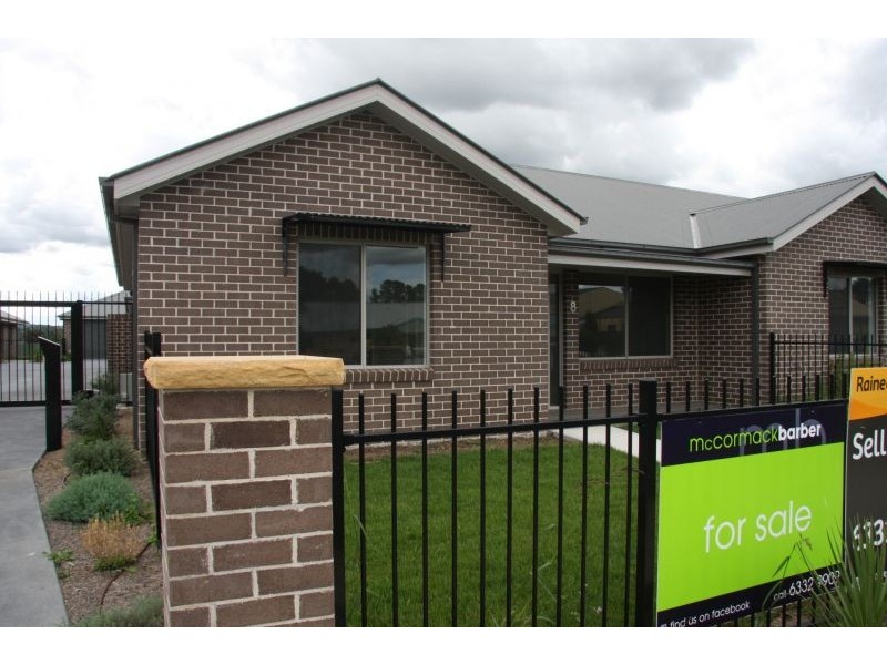 8/190 Gilmour Street, Bathurst NSW 2795