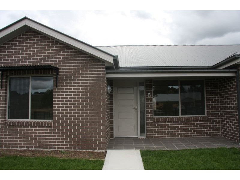 8/190 Gilmour Street, Bathurst NSW 2795