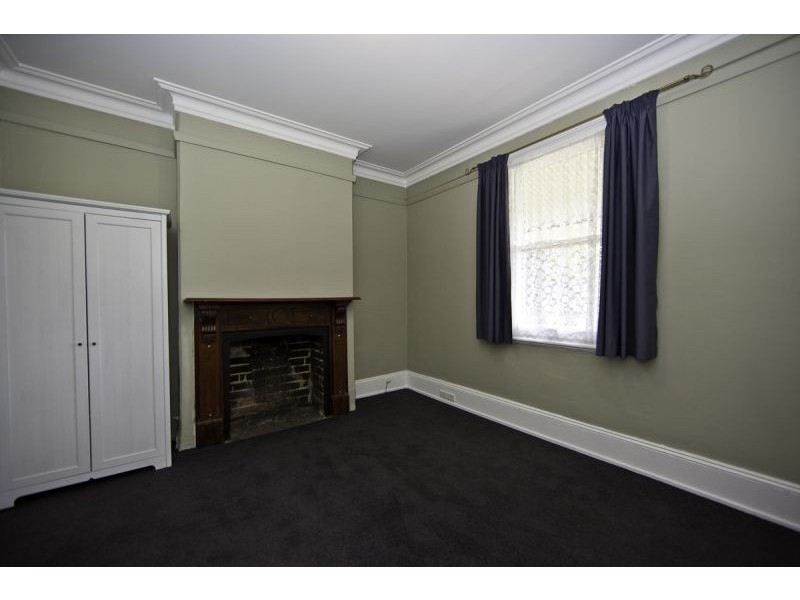16 Vittoria Street, Bathurst NSW 2795