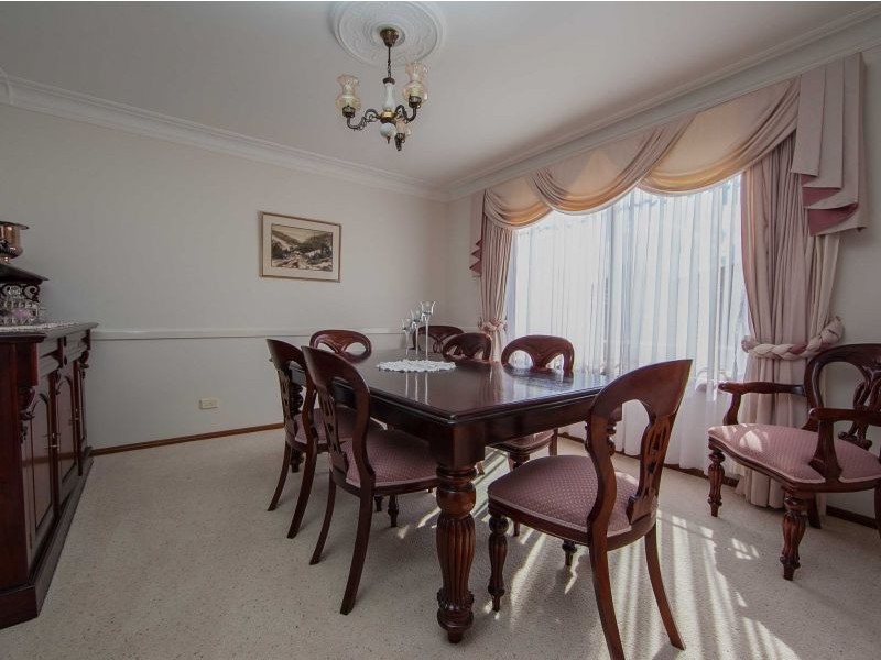 9 Braemar Circuit, Orange NSW 2800