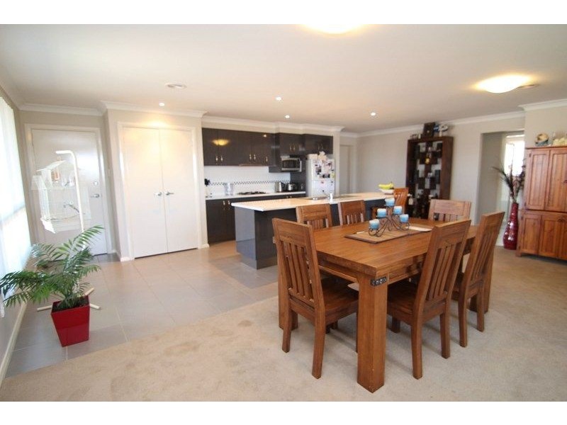 16 Packham Street, Orange NSW 2800