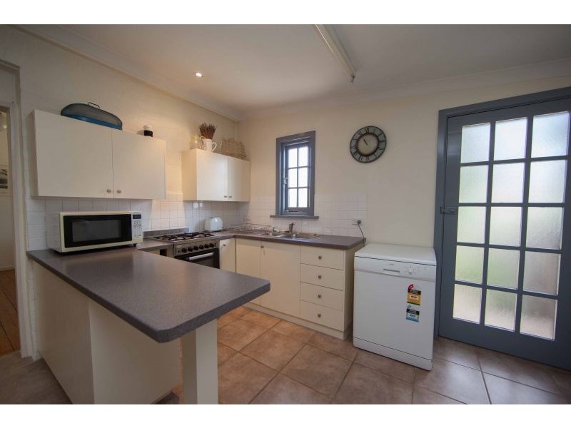 17a Icely Road, Orange NSW 2800