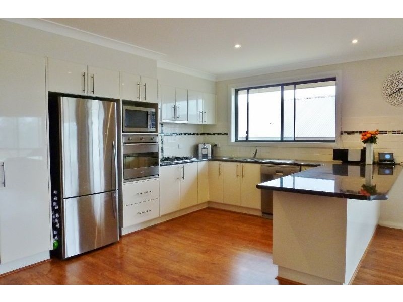 28 George Weily Place, Orange NSW 2800