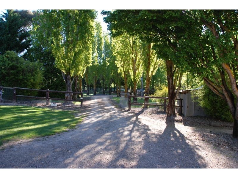 2868 Hobbys Yards Road, Blayney NSW 2799