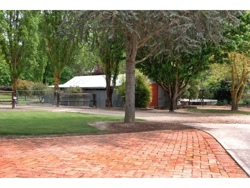 2868 Hobbys Yards Road, Blayney NSW 2799