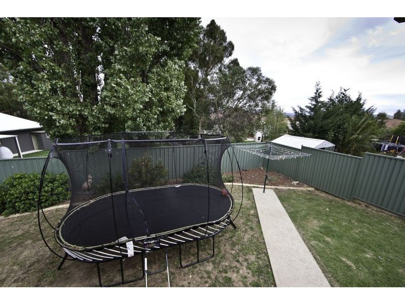 9 Rodd Place, Orange NSW 2800