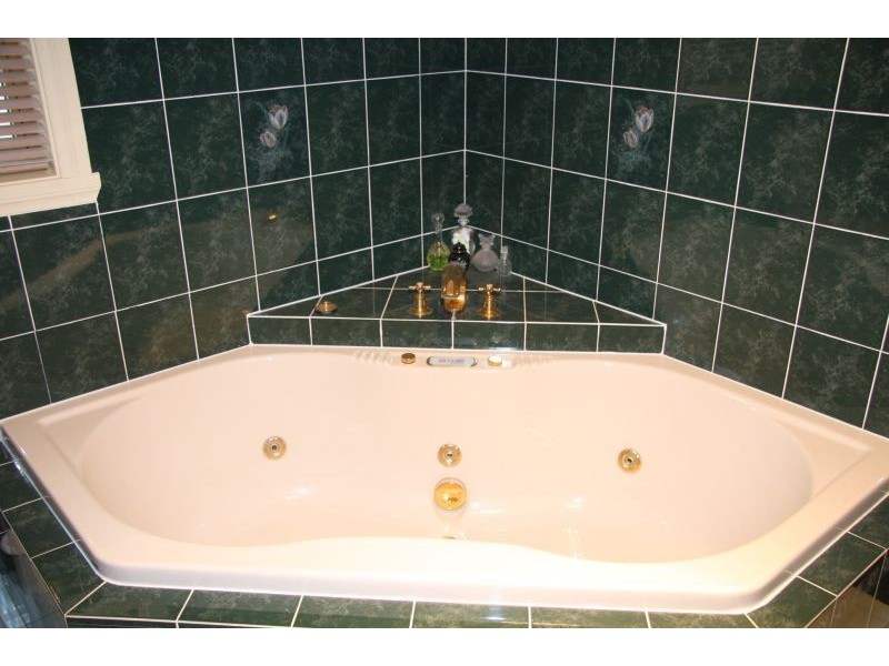 17 Jagoe Drive, Bathurst NSW 2795