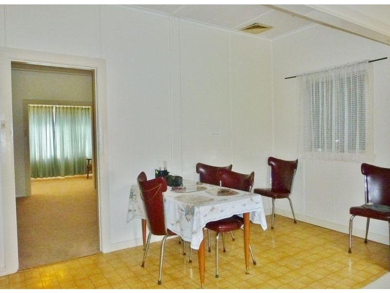 174 Sampson Street, Orange NSW 2800