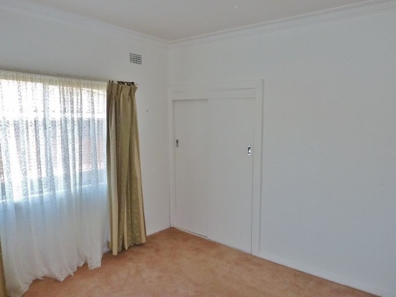 174 Sampson Street, Orange NSW 2800