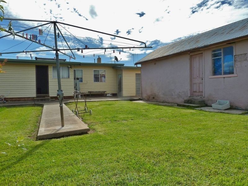 174 Sampson Street, Orange NSW 2800