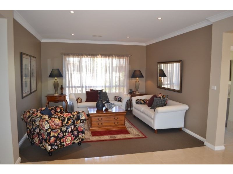 17 Murray Avenue, Orange NSW 2800