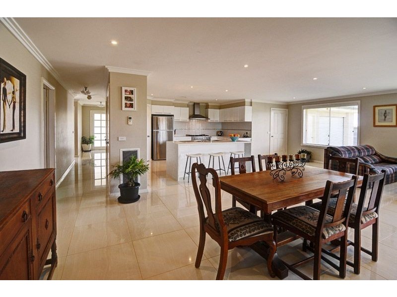 12 McCarron Place, Orange NSW 2800