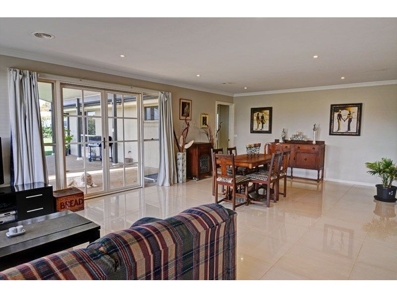 12 McCarron Place, Orange NSW 2800