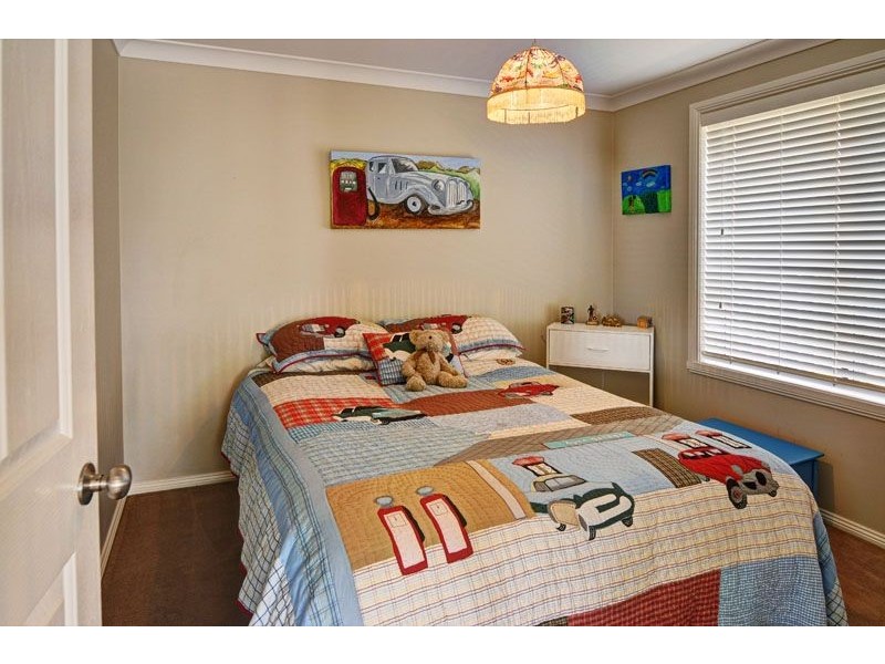 12 McCarron Place, Orange NSW 2800
