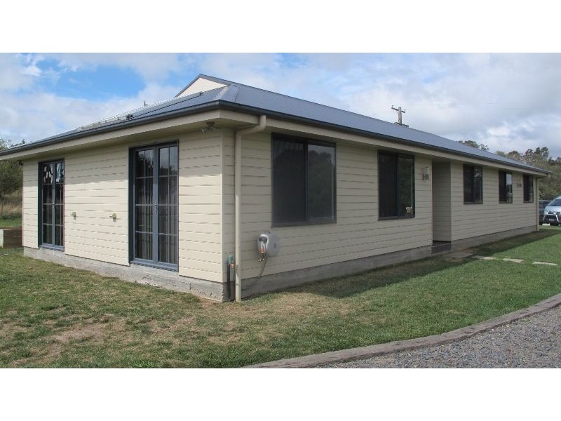 19 North Lane, Forest Reefs NSW 2798