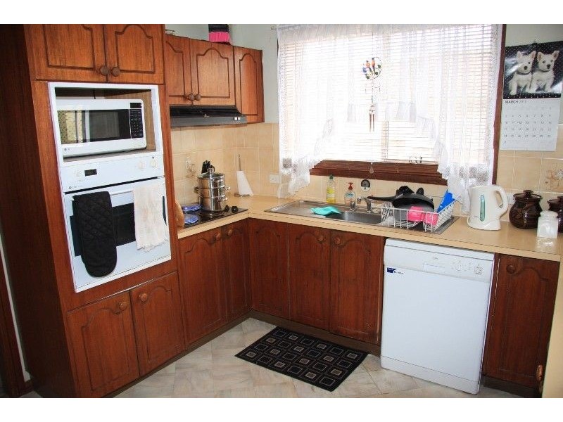 20 Sloman Place, Bathurst NSW 2795