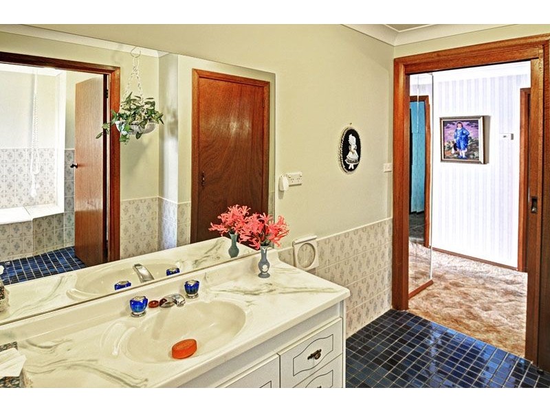 9 Kooronga Avenue, Orange NSW 2800