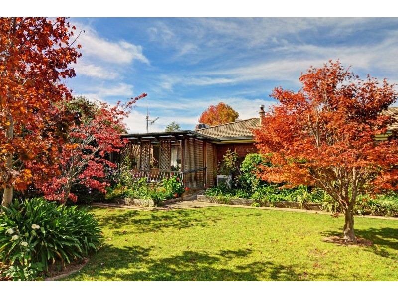 9 Kooronga Avenue, Orange NSW 2800