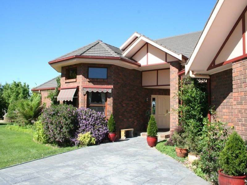 10 Illamatta Way, Orange NSW 2800
