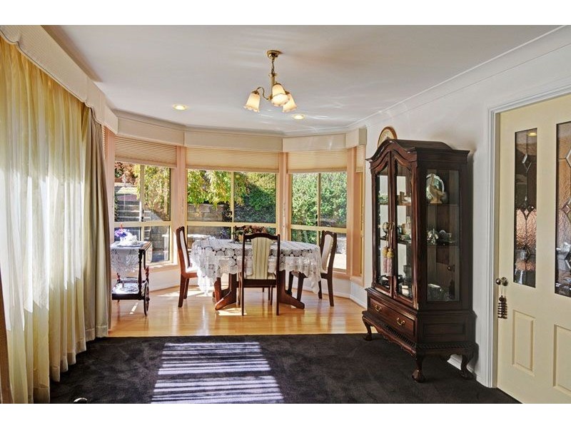 8 Yarawini Drive, Orange NSW 2800