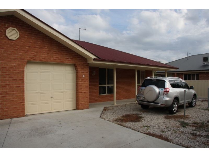 3/10 Seymour Street, Bathurst NSW 2795