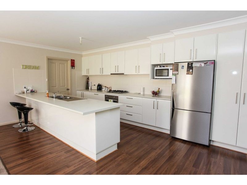 134 Diamond Drive, Orange NSW 2800