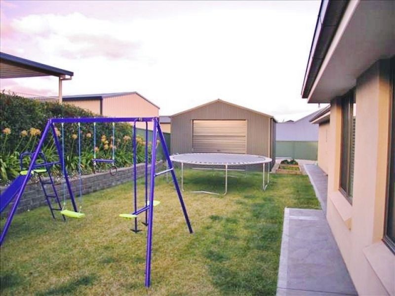 4 Colonial Circuit, Kelso NSW 2795