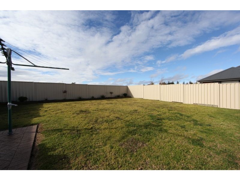 12 Begonia Street, Orange NSW 2800