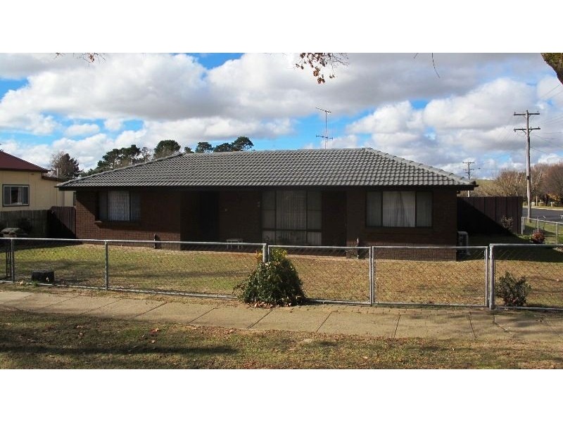 16 Osman Street, Blayney NSW 2799