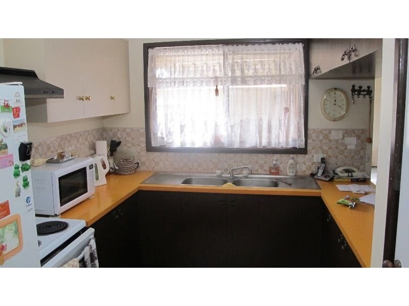 16 Osman Street, Blayney NSW 2799