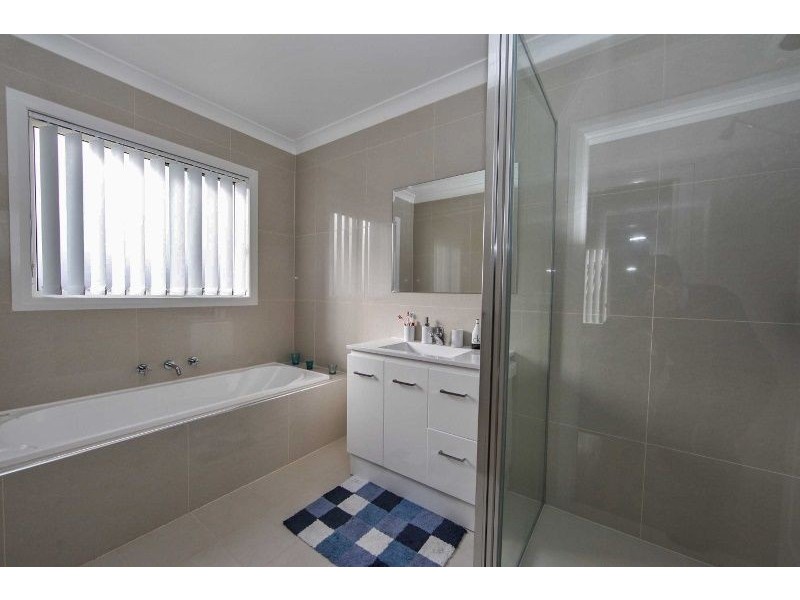 71 Brooklands Drive, Orange NSW 2800