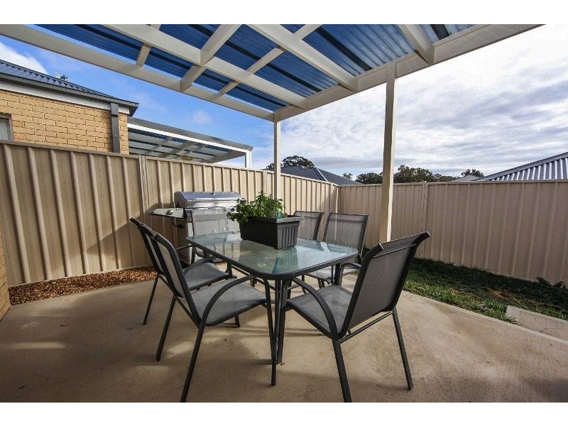 71 Brooklands Drive, Orange NSW 2800