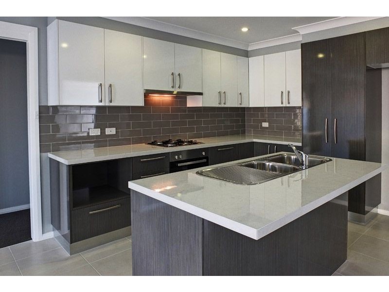 12b Whitney Place, Orange NSW 2800