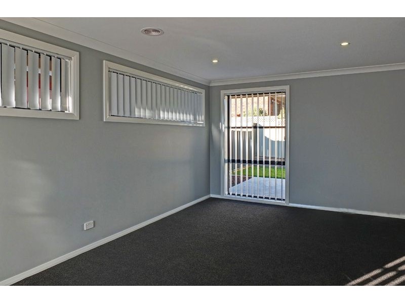 12b Whitney Place, Orange NSW 2800
