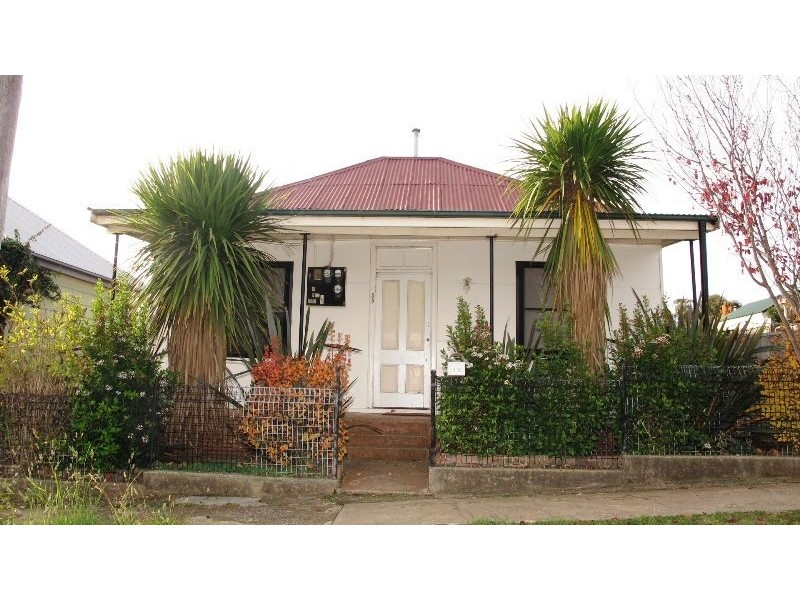 33 Pilcher Street, Millthorpe NSW 2798