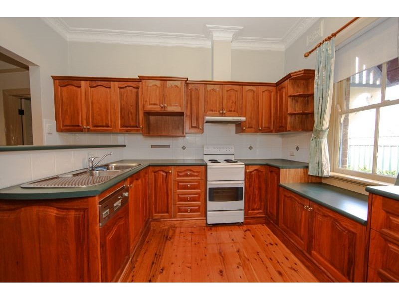 192 Byng Street, Orange NSW 2800