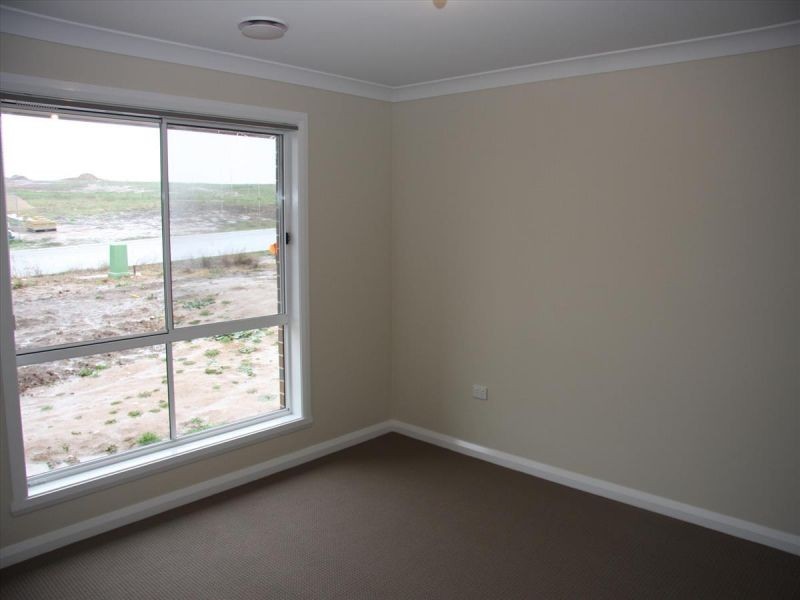 31 Graham Drive, Bathurst NSW 2795