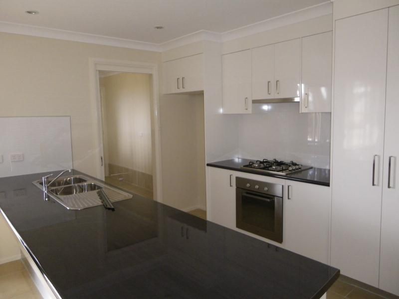 10 Bella Vista Close, Orange NSW 2800