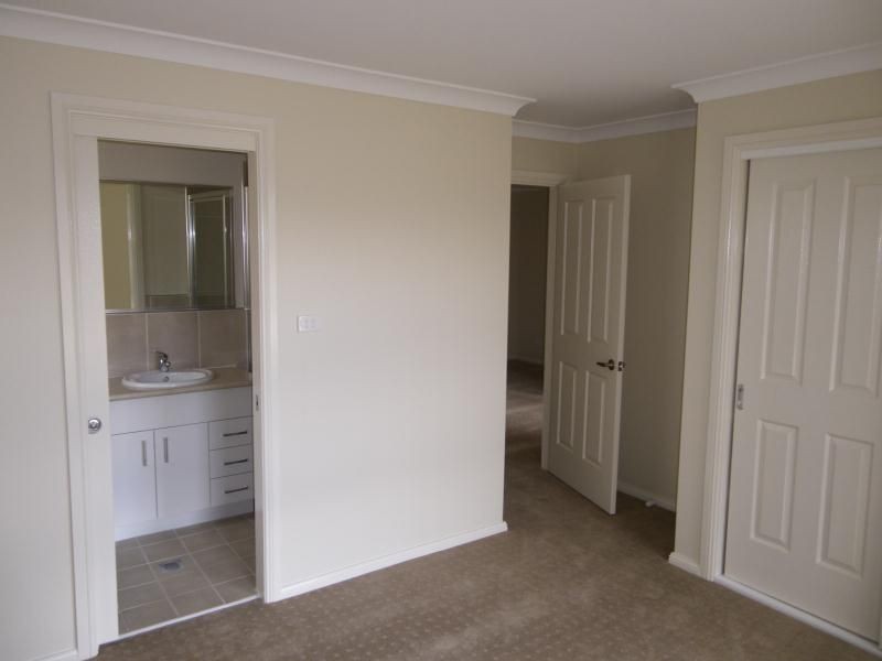 10 Bella Vista Close, Orange NSW 2800