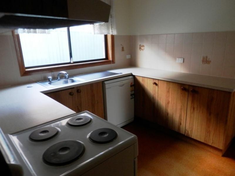 2/112 Piper Street, Bathurst NSW 2795