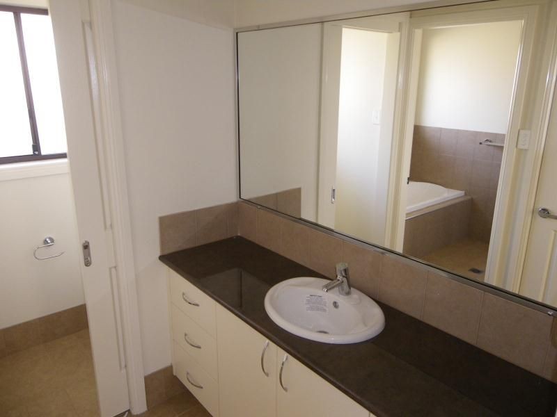 126B Diamond Drive, Orange NSW 2800