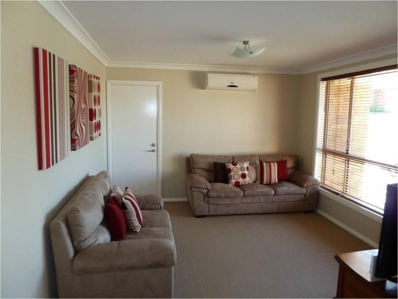 2 Jeanette Place, Orange NSW 2800