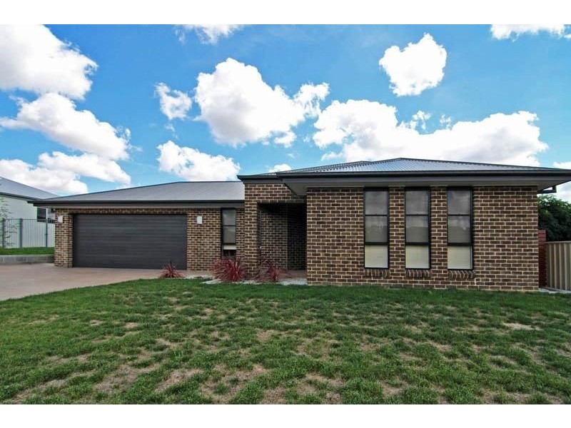 13 Sapphire Street, Orange NSW 2800