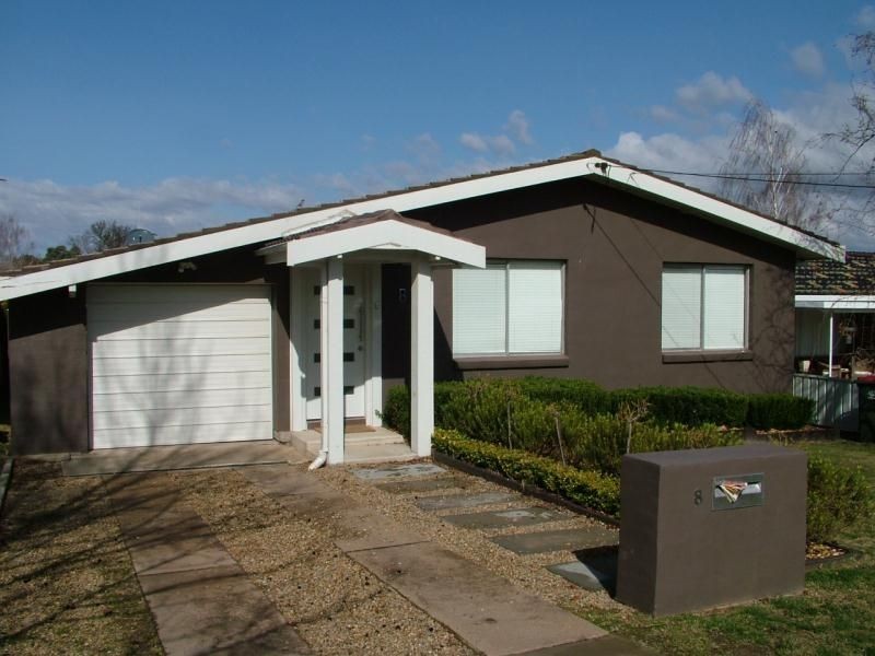 8 Treweeke Street, Orange NSW 2800