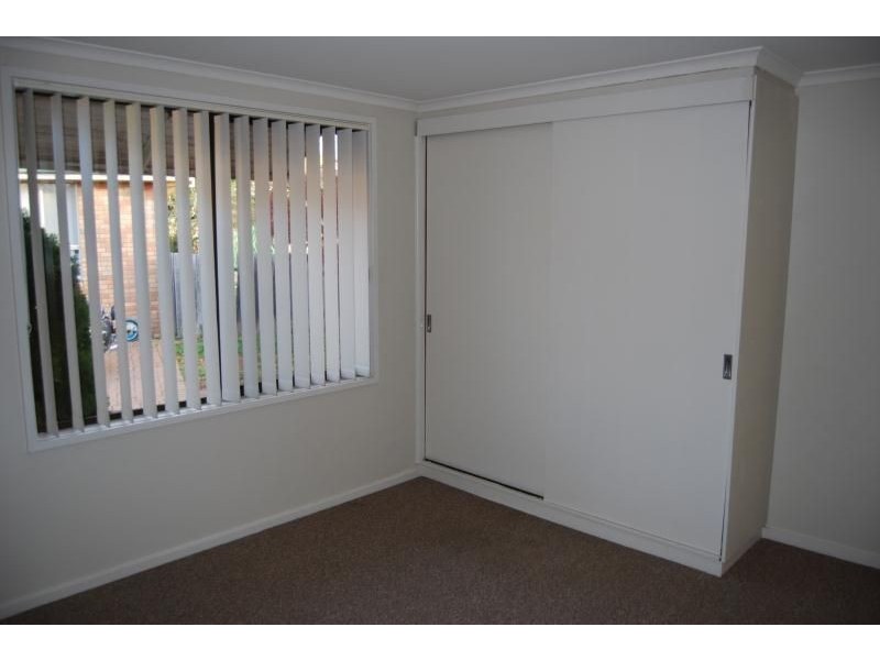 2 Woodbine Close, Orange NSW 2800
