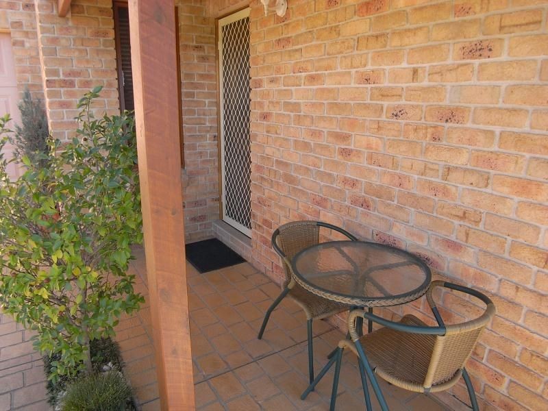 6 Wisteria Place, Orange NSW 2800