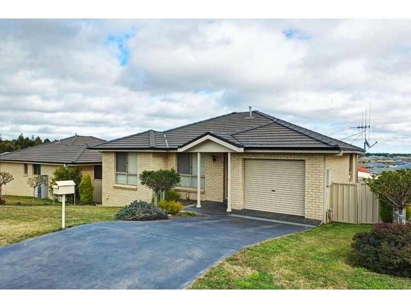 57 Kearneys Drive, Orange NSW 2800