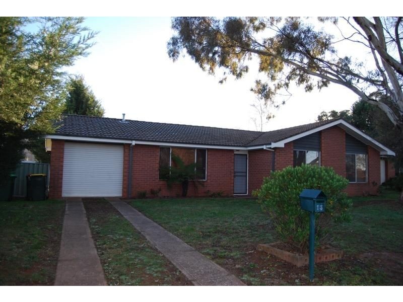13 Matthews Avenue, Orange NSW 2800